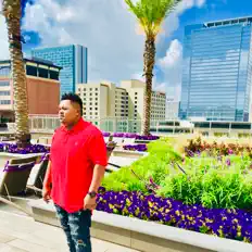 Ouça Trapalean, assista a videoclipes, leia a biografia, veja as datas das turnês e mais!