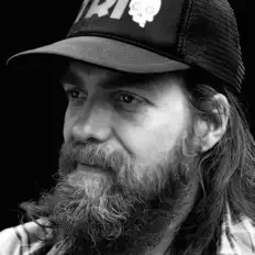 Écoutez Mat Skinner, regardez des vidéoclips, lisez la biographie, consultez les dates de tournée et plus encore !