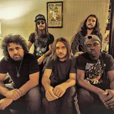 聆聽 The Lows、觀看音樂影片、閱讀小傳、查看巡演日期等！