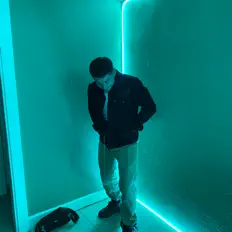BobbyBeatz916を聴いたり、ミュージックビデオを鑑賞したり、経歴やツアー日程などを確認したりしましょう！