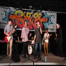 Ακούστε περιεχόμενο από Out of Pocket, παρακολουθήστε μουσικά βίντεο, διαβάστε το βιογραφικό, δείτε ημερομηνίες περιοδείας, και πολλά ακόμη!