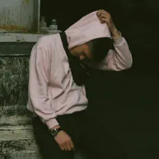 Posłuchaj wykonawcy Favan, obejrzyj teledyski, przeczytaj biografię, zobacz daty tras koncertowych i nie tylko!