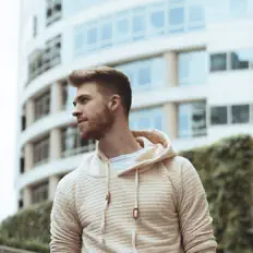 Ouça Zach Nelson, assista a videoclipes, leia a biografia, veja as datas das turnês e mais!