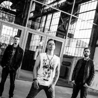 Ascolta undefined, guarda video musicali, leggi la biografia, vedi le date del tour & altro!
