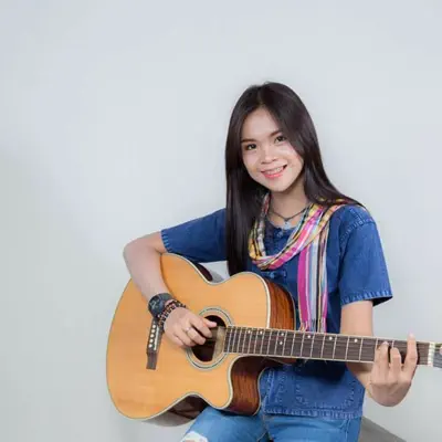 Listen to อาม ชุติมา, watch music videos, read bio, see tour dates & more!