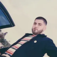 Paul Monrow सुनें, म्यूज़िक वीडियो देखें, बायो पढ़ें, दौरे की तारीखें और बहुत कुछ देखें!