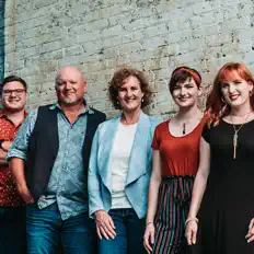 Dengarkan Trinity River Band, tonton video musik, baca bio, lihat tanggal tur & lainnya!