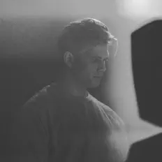 Poslechněte si interpreta Braydon Stachel, sledujte hudební videa, přečtěte si životopis, podívejte se na data turné a další informace.