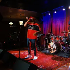 Ascolta CLEW, guarda video musicali, leggi la biografia, vedi le date del tour & altro!