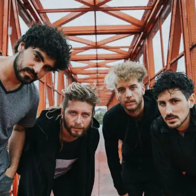 Listen to Todo Aparenta Normal, watch music videos, read bio, see tour dates & more!