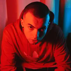 Poslechněte si interpreta Дима Квант, sledujte hudební videa, přečtěte si životopis, podívejte se na data turné a další informace.