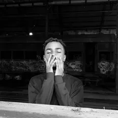 Khal’ed सुनें, म्यूज़िक वीडियो देखें, बायो पढ़ें, दौरे की तारीखें और बहुत कुछ देखें!