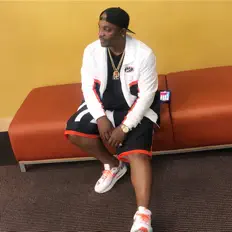 Southside Point: песни, клипы, биография, даты выступлений и многое другое.