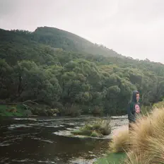 Ouve e4444e, vê vídeos de música, lê a biografia, vê as datas da digressão e muito mais!