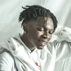 聆聽 Globoy、觀看音樂影片、閱讀小傳、查看巡演日期等！