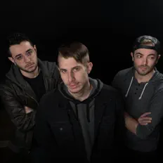 Hör dir The Boastfuls an, schau dir Musikvideos an, lies die Biografie, finde Tourdaten und mehr!