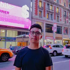 Poslechněte si interpreta SalOC, sledujte hudební videa, přečtěte si životopis, podívejte se na data turné a další informace.