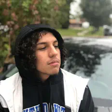 Stre$ed सुनें, म्यूज़िक वीडियो देखें, बायो पढ़ें, दौरे की तारीखें और बहुत कुछ देखें!