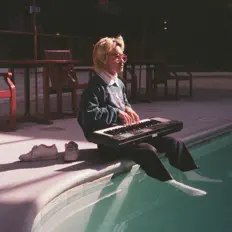 Dengarkan William Corduroy, tonton video musik, baca bio, lihat tanggal tur & lainnya!