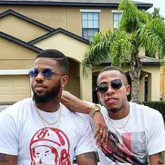 Ascolta Rap N' Roll, guarda video musicali, leggi la biografia, vedi le date del tour & altro!