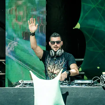 Listen to Uriya, watch music videos, read bio, see tour dates & more!