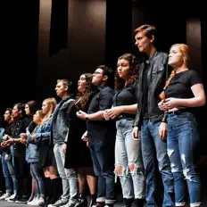 Dengarkan The Potsdam Pitches, tonton video musik, baca bio, lihat tanggal tur & lainnya!