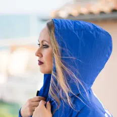 Bronza을(를) 듣고, 뮤직 비디오를 보고, 약력을 읽고, 투어 일정 등을 확인하세요!