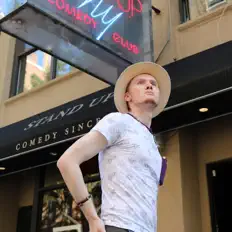 Brian Doney을(를) 듣고, 뮤직 비디오를 보고, 약력을 읽고, 투어 일정 등을 확인하세요!