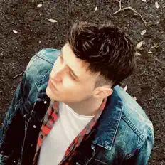 Dengarkan Yellow Season, tonton video musik, baca bio, lihat tanggal tur & lainnya!