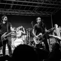 Escucha a undefined, mira vídeos musicales, lee la biografía, consulta fechas de giras y mucho más.