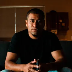 聆聽 Jose Halftime、觀看音樂影片、閱讀小傳、查看巡演日期等！