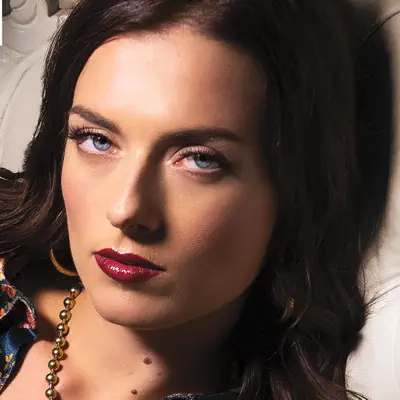 Listen to Renza Castelli, watch music videos, read bio, see tour dates & more!