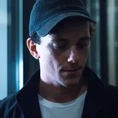 Dengarkan Owen Danoff, tonton video musik, baca bio, lihat tanggal tur & lainnya!