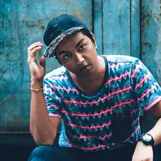 Poslechněte si interpreta SKIPSTER, sledujte hudební videa, přečtěte si životopis, podívejte se na data turné a další informace.