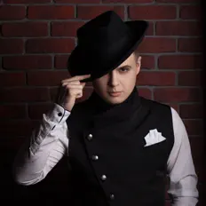 Poslechněte si interpreta DJ Stretch, sledujte hudební videa, přečtěte si životopis, podívejte se na data turné a další informace.