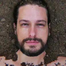 Poslechněte si interpreta Amadeus Paulussen, sledujte hudební videa, přečtěte si životopis, podívejte se na data turné a další informace.