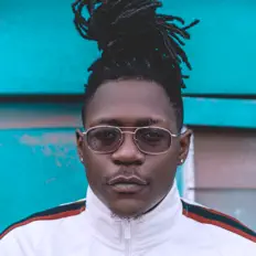 收听 Toyboi、观看音乐视频、阅读小传、查看巡演日期等 ！