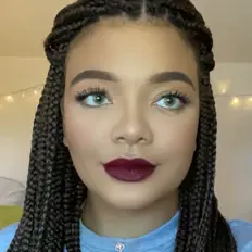 Ascolta Toffee, guarda video musicali, leggi la biografia, vedi le date del tour & altro!