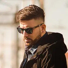 Listen to Skiavo, watch music videos, read bio, see tour dates & more!