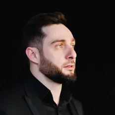 Евгений Бакшиевを聴いたり、ミュージックビデオを鑑賞したり、経歴やツアー日程などを確認したりしましょう！