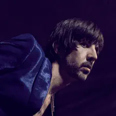 Reyes dinle, müzik videolarını izle, biyografisini oku, tur tarihlerini ve daha fazlasını gör!