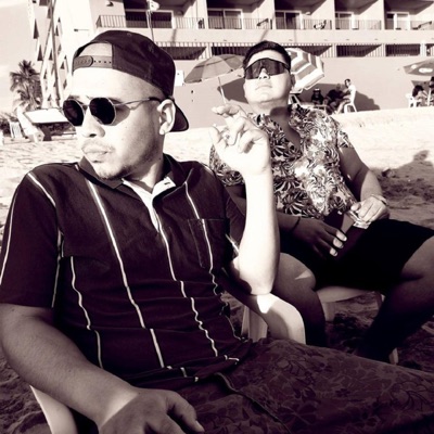 Pianos y Rosas (feat. Geezy O.) - Single