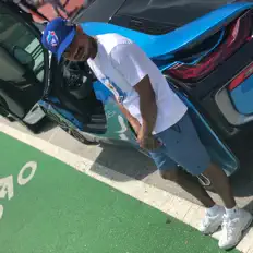 Luister naar Juan Smoke, bekijk muziekvideo's, lees de bio, bekijk de tourdata, en meer!