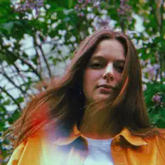 Escucha a Eira Sanner, mira videos musicales, lee su biografía, consulta las fechas de las gira y más.