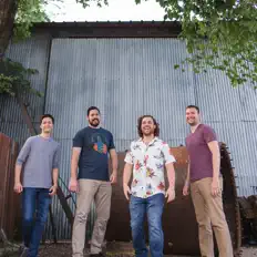 Escucha a The Herald, mira videos musicales, lee su biografía, consulta las fechas de las gira y más.