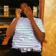 收听 Glisten、观看音乐视频、阅读小传、查看巡演日期等 ！