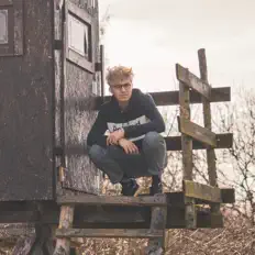 Milan Tauschを聴いたり、ミュージックビデオを鑑賞したり、経歴やツアー日程などを確認したりしましょう！