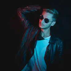 Ouve Andrei Popa, vê vídeos de música, lê a biografia, vê as datas da digressão e muito mais!