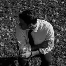 聆聽 The Euphony Machine、觀看音樂影片、閱讀小傳、查看巡演日期等！