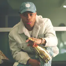 Listen to Meexhii Japan, watch music videos, read bio, see tour dates & more!